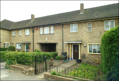 04 Ossulton Place